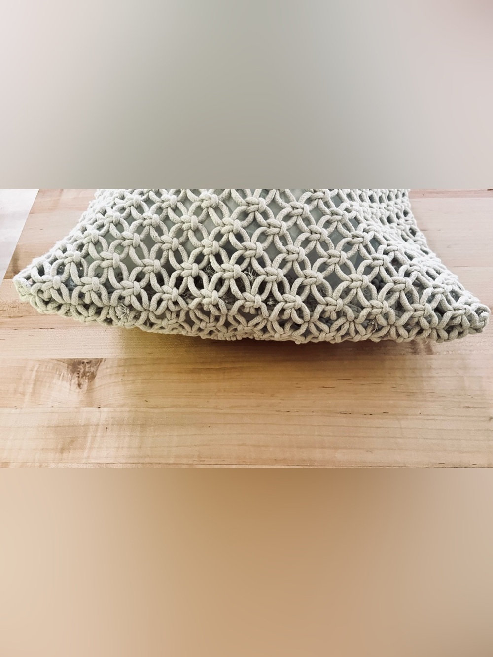 Handwoven Macramé Boho Cream Hand Bag with Wooden Handles - Picture 5 of 7
